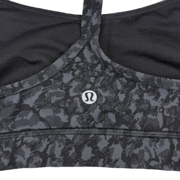 LULULEMON Flow Y Bra Nulu Light Support Size 8 Wild Thing Camo Deep Coal Multi - Picture 6 of 7